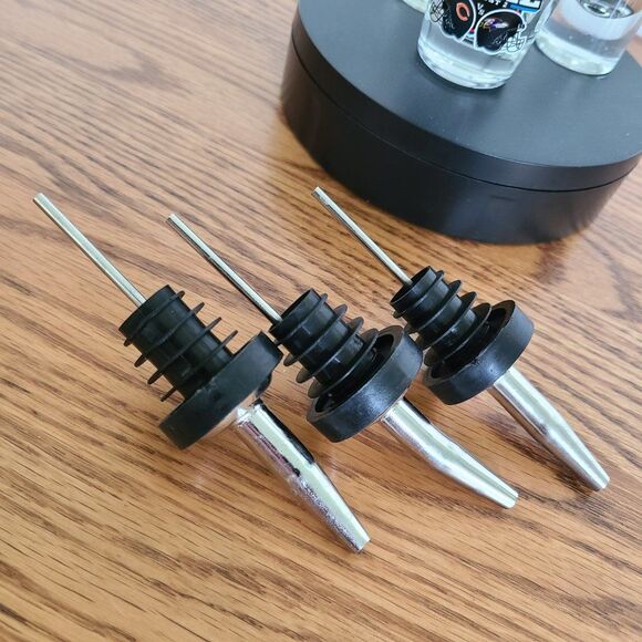 Barware Lot Including Shot Glasses and Liquid Pourer Spouts Sets of Three Each - Picture 2 of 13